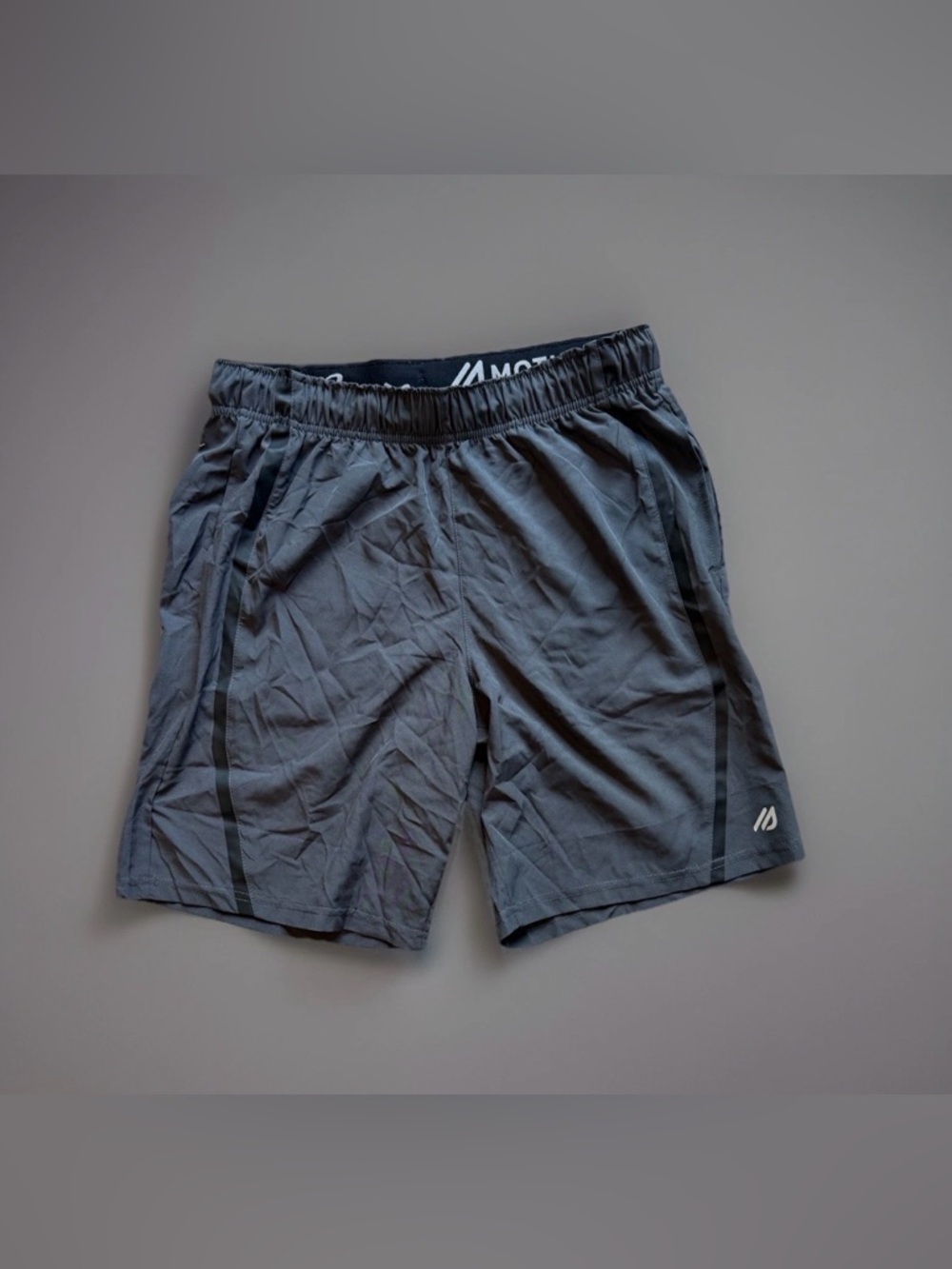 Eddie Bauer Men’s Small Gray FreeDry Motion Athletic Gym Training Shorts